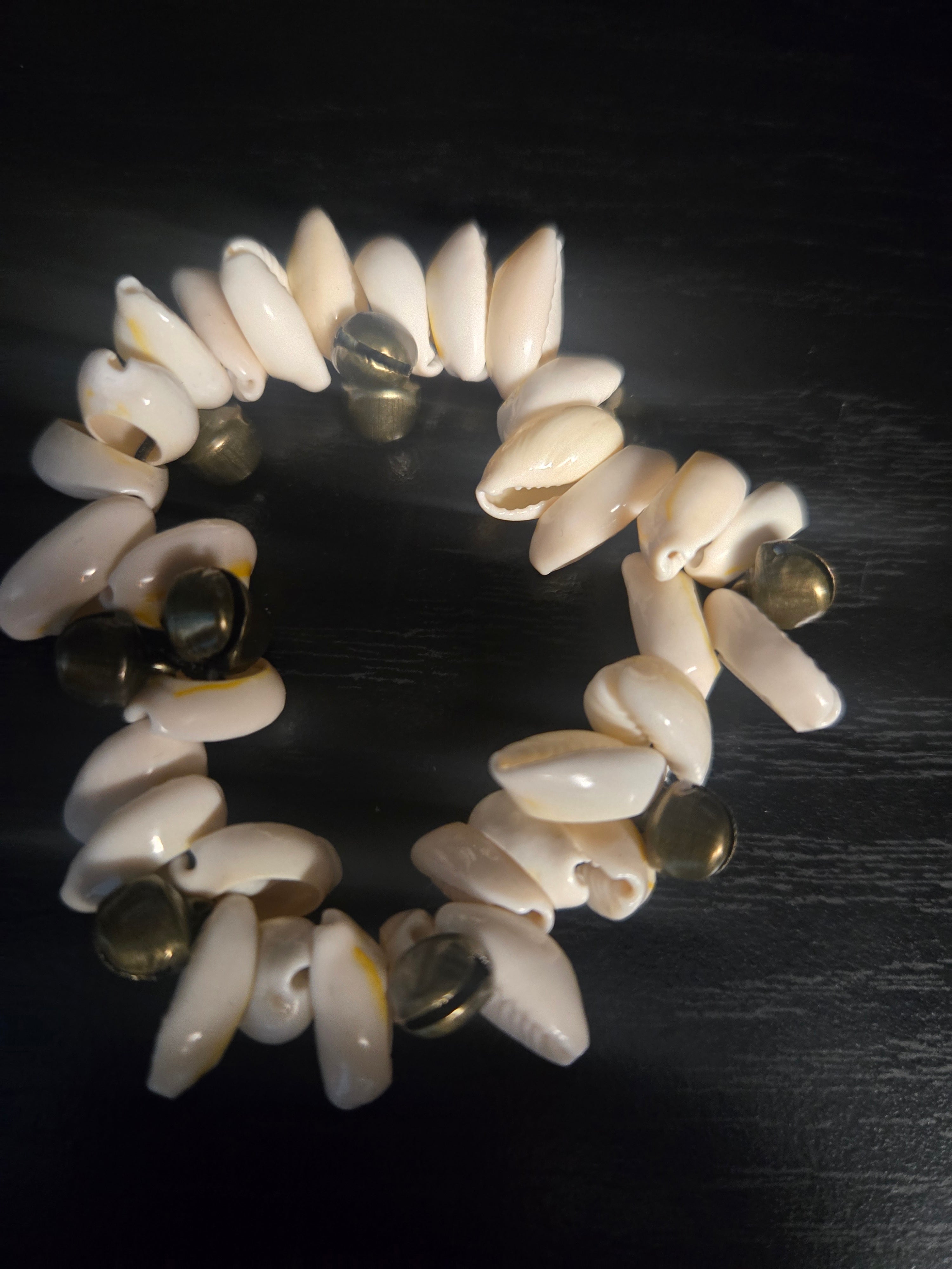 shell bracelet