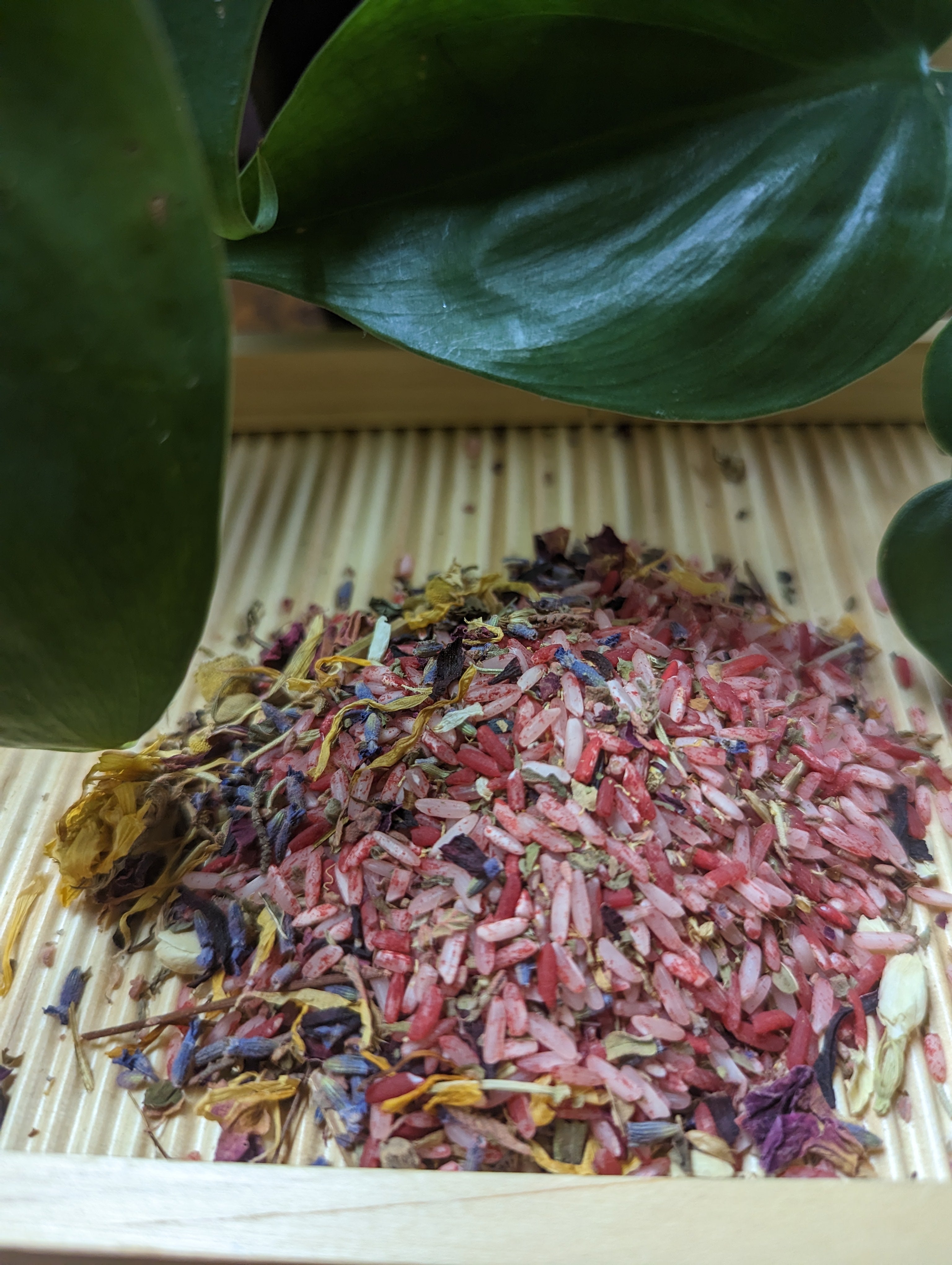 Love Bundle includes Love Attraction room & Body Spray, Come to Me handmade spiritual oil, Love Drawing Rice,and Love Drawing Mojo Bag.
Queen City Conjure